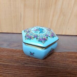 Vintage 1992 Heritage House Limited Edition Porcelain Music Box